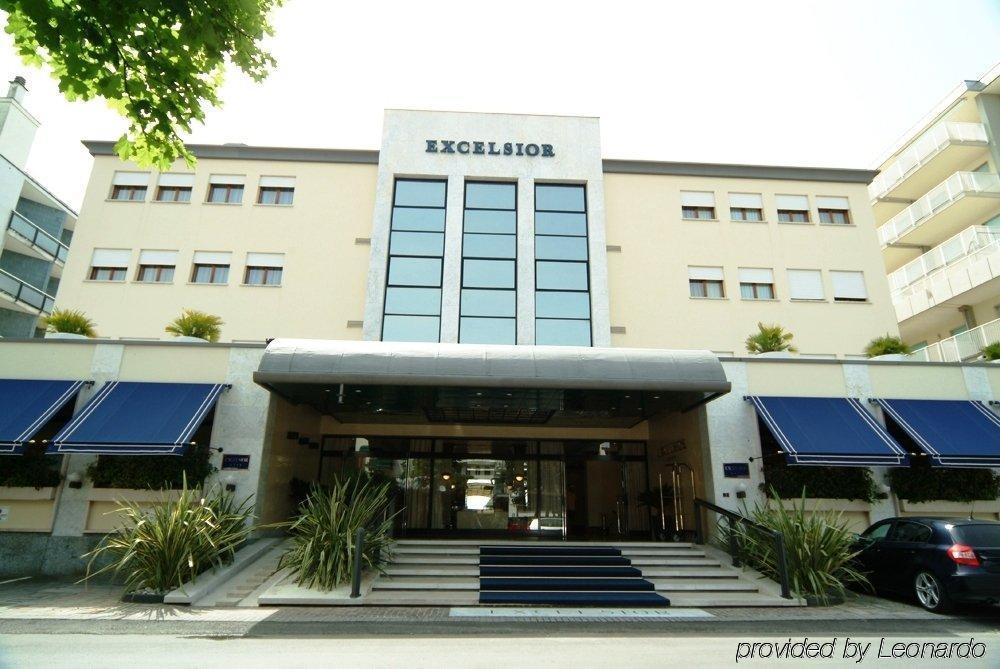 Hotel Excelsior Лидо-ди-Езоло Экстерьер фото